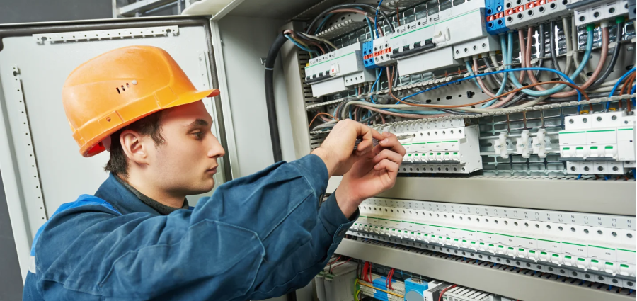 Complete Guide to Electrical Repair & Maintenance Services (2026)